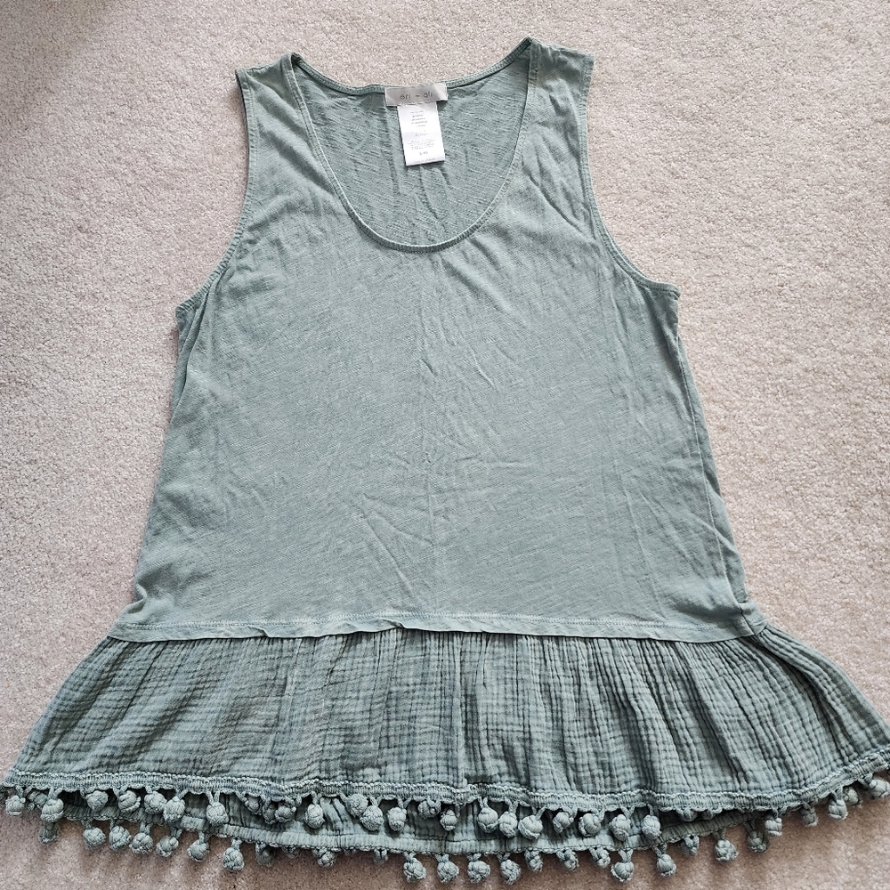❌️ SOLD! Anthropologie Tank Top